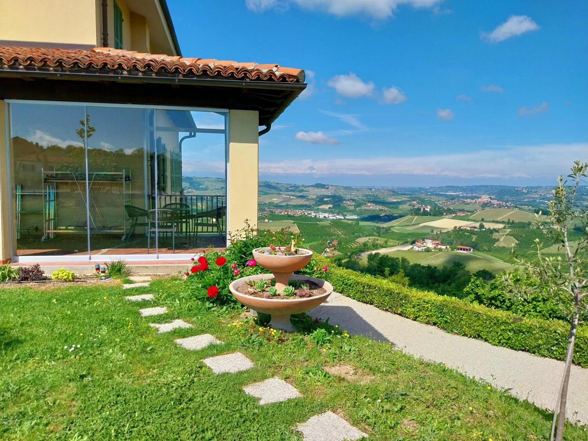 Villa Bellavista Alba, B&B Buitenkant foto