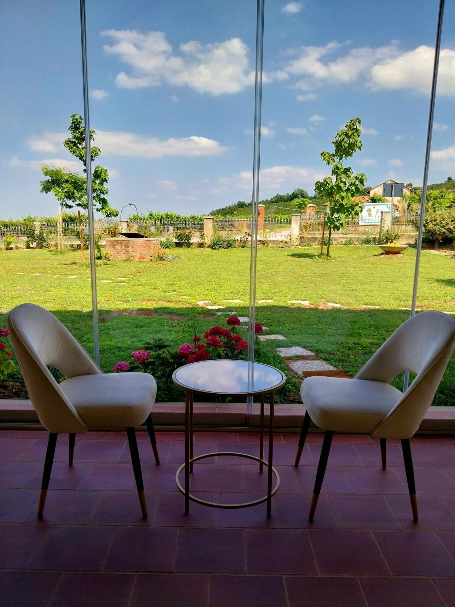 Villa Bellavista Alba, B&B Buitenkant foto