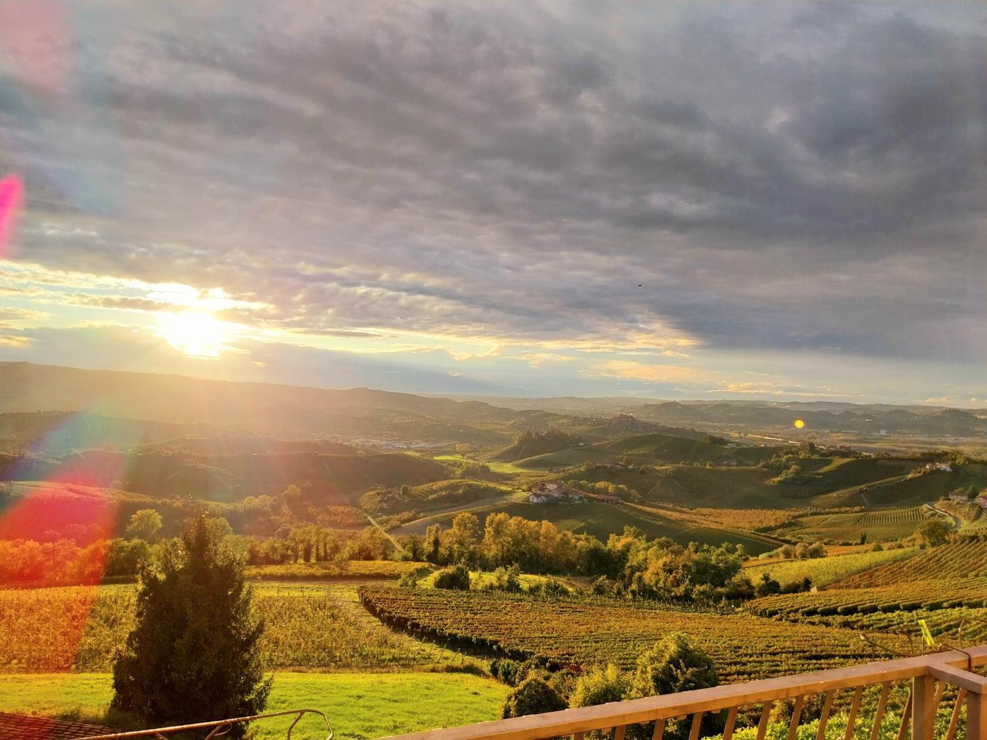 Villa Bellavista Alba, B&B Buitenkant foto